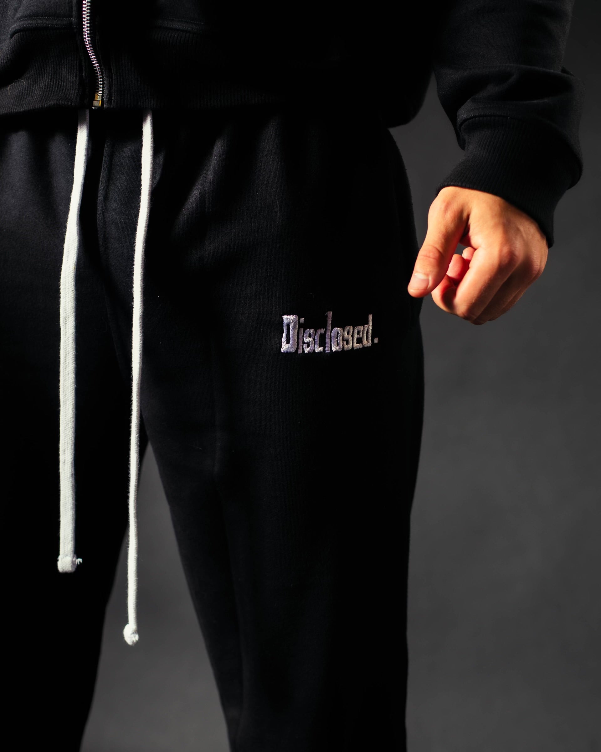 DISCLOSED OPEN LEG JOGGERS